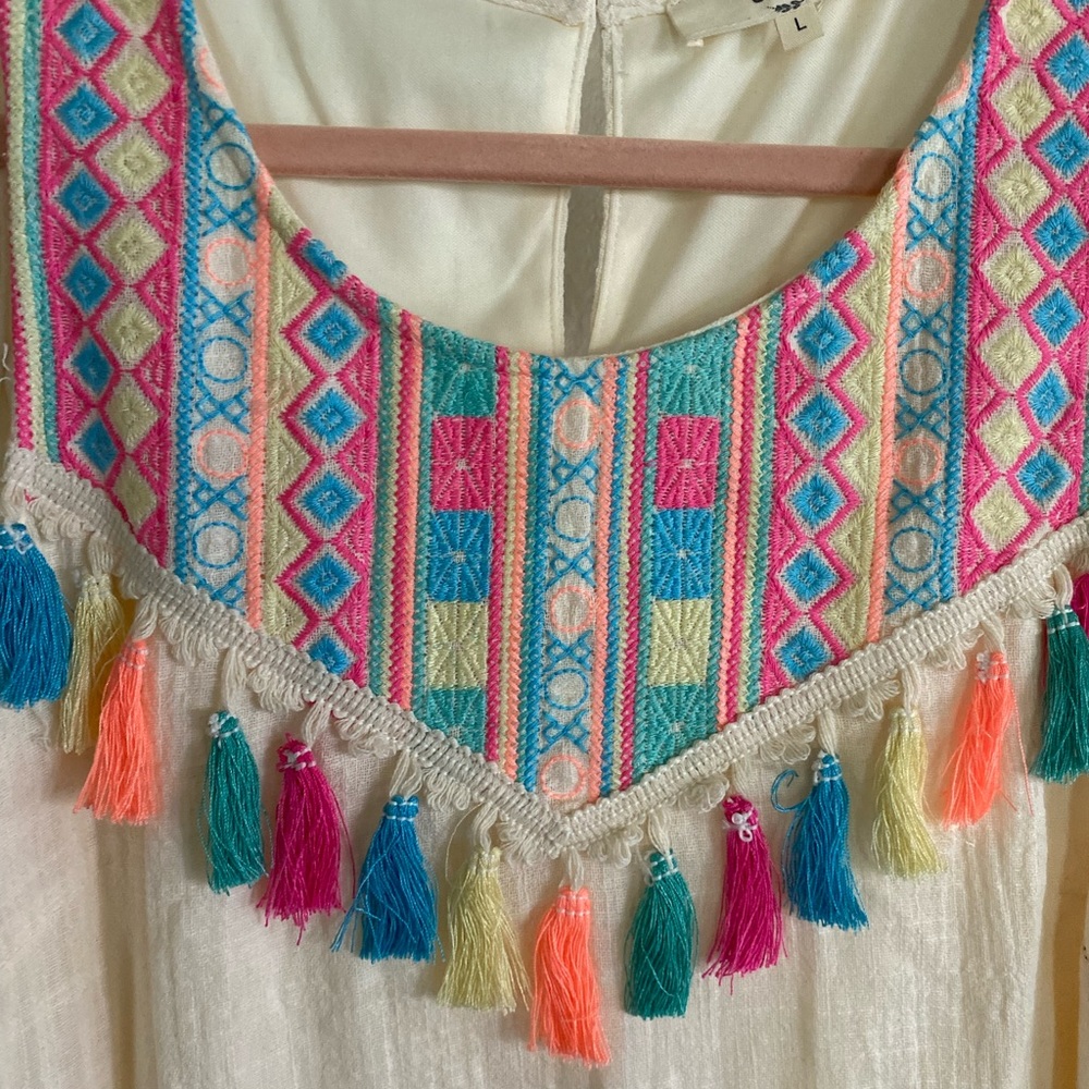 Women’s Embroidered Tassel Dress - Picture 4 of 10